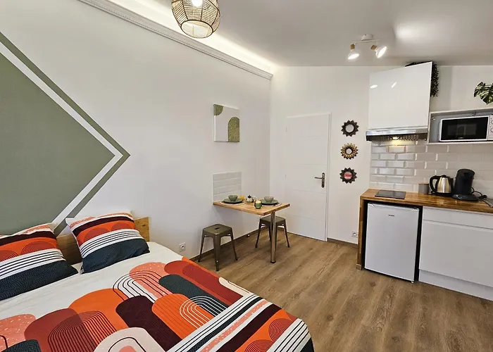Tout Confort ! Ville, Climatisation, Parking, Wifi, Calme, Tv